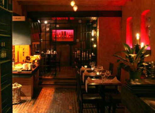 Weinbar im Chez Silvano-Le Bergerue in Lüttich