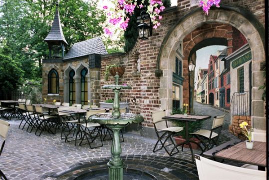 L'instant Présent in Woluwé-Saint-Lambert