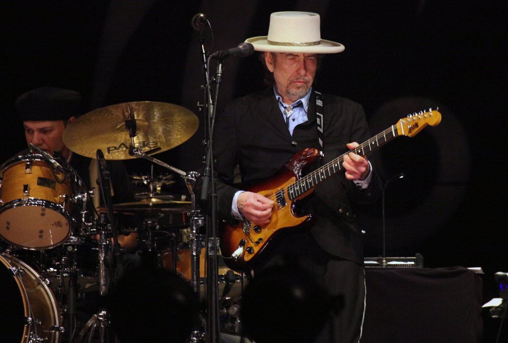 Bob Dylan bei einem Konzert in Tel Aviv im Juni 2011 (Archivbild: Abir Sutan/EPA)