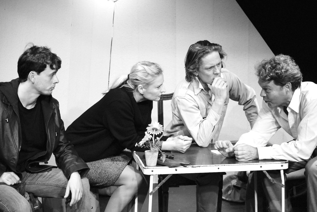 "Die Gerechten" von Albert Camus in einer Inszenierung des Euro Theater Centra Bonn (Foto: Oliver Paul)
