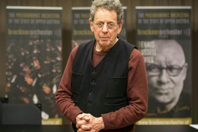 Der amerikanische Komponist Philip Glass