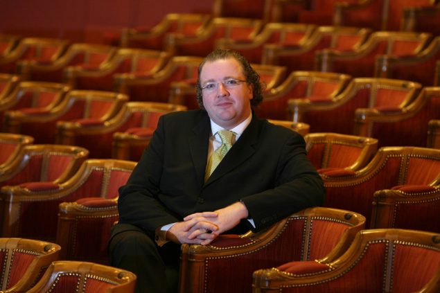 Stéphane Denève