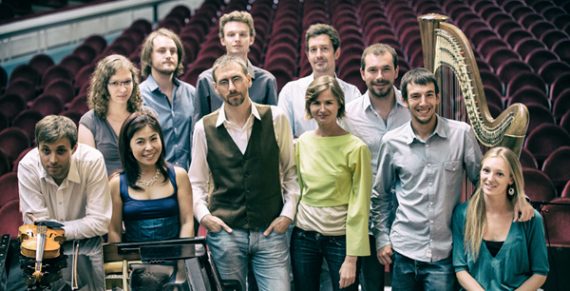 Jean-Philippe Collard-Neven mit seinem Ensemble "Fête étrange"