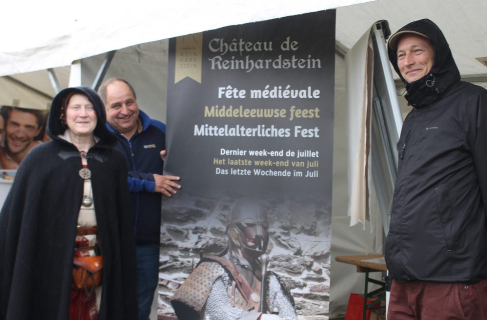 Mireille Bockiau, Mittelalter-Expertin, macht Führungen auf Deutsch auf der Burg Reinhardstein.