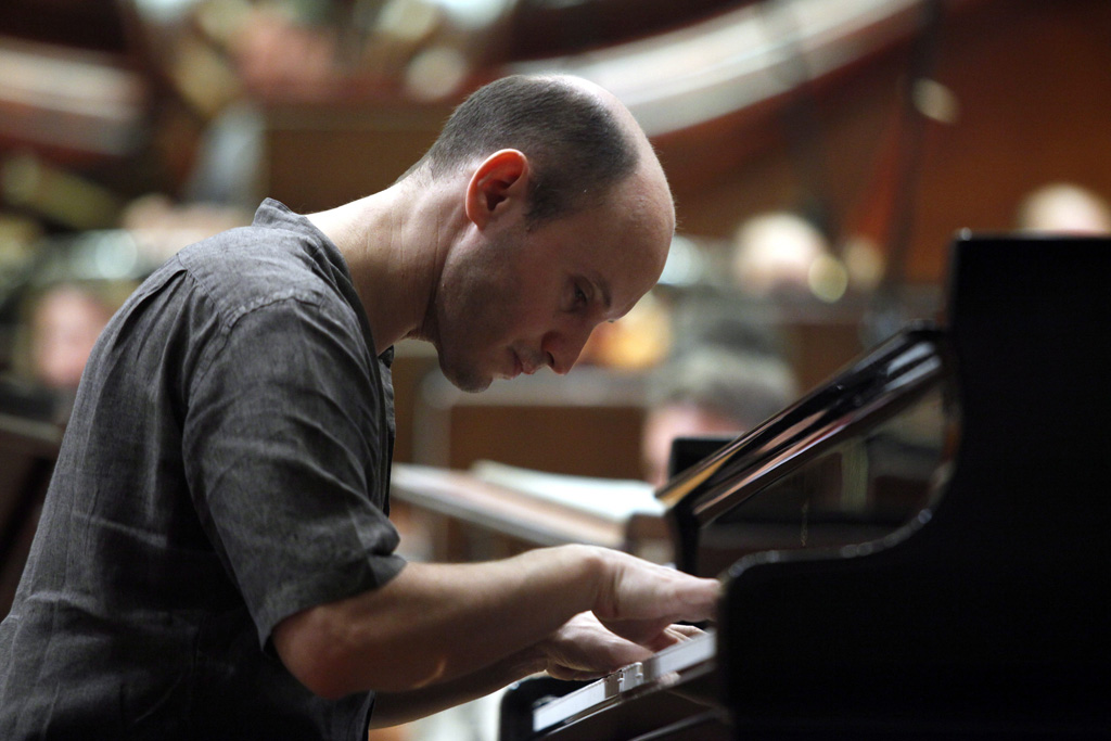 Der argentinische Pianist Nelson Goerner am 14.8.2010 (Bild: Grzegorz Jakubowski/EPA)