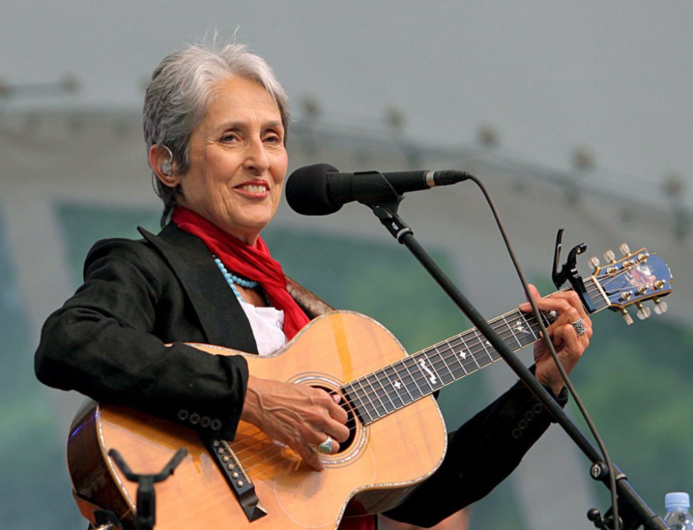 Die Folk-Ikone Joan Baez am 4.7.2008 in Dresden (Bild: Mathias Hiekel/EPA)