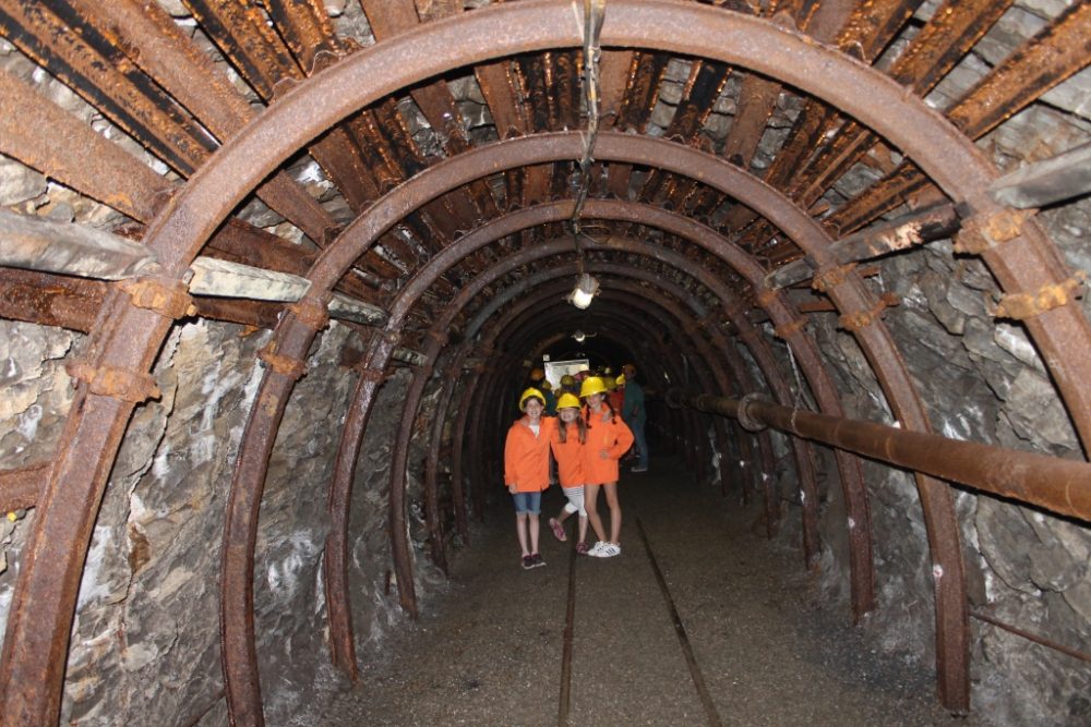 Hauseter Grundschüler in der Zeche Blegny-Mine 2017 (Foto: BRF)