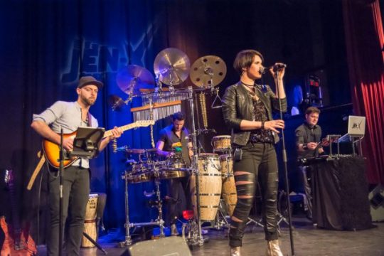 Summertime mit Jen-X (Jürgen Theisen/Sky Sand Photos)