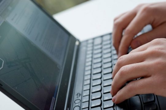 Laptop (Foto: Stephan Engler, Belga)