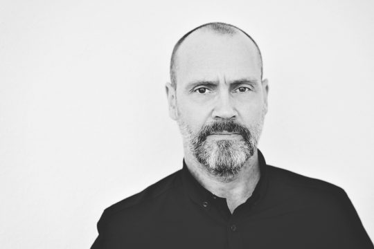 Simon Beckett (Bild: Rowohlt Verlag)