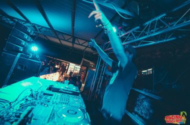 Micronox beim Outlook Festival in Kroatien (Bild: Pacino Beach Bar)