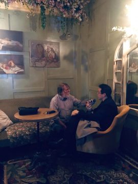 BRF-Musikredakteur Hans Reul im Gespräch mit Leonardo Garcia Alarcon (Bild: BeCulture)