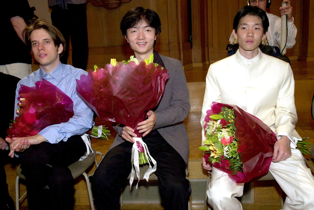 Königin-Elisabeth-Wettbewerb 2003: Gewinner Severin von Eckardstein, Wen-Yu Shen (Platz zwei) und Dong Hyek Lim