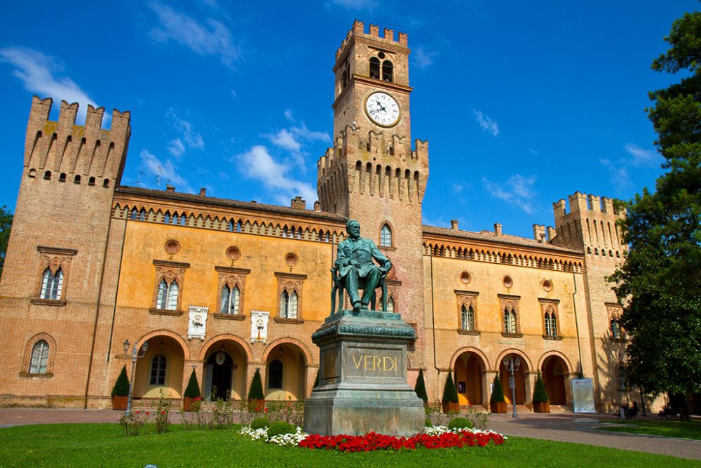 Verdi-Statue in Busseto (Bild: © Bildagentur PantherMedia / Luca Santilli)