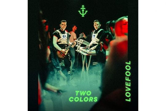 Twocolors - Lovefool