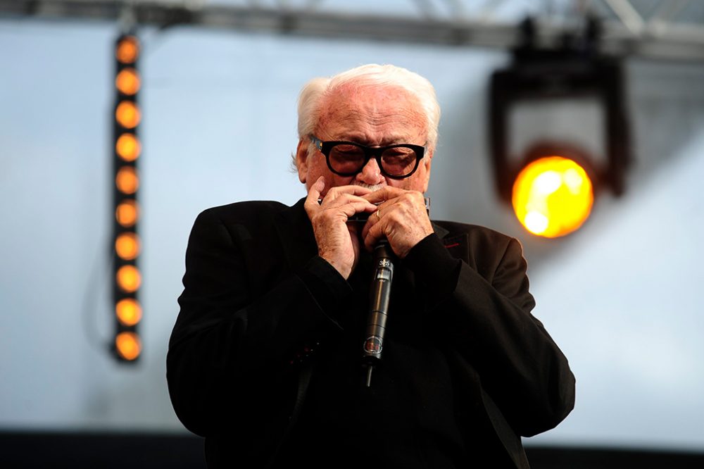 Unvergessen: Toots Thielemans und seine Mundharmonika, hier bei einem Konzert in Brüssel 2009 (Bild: Eric Vidal/Belga)