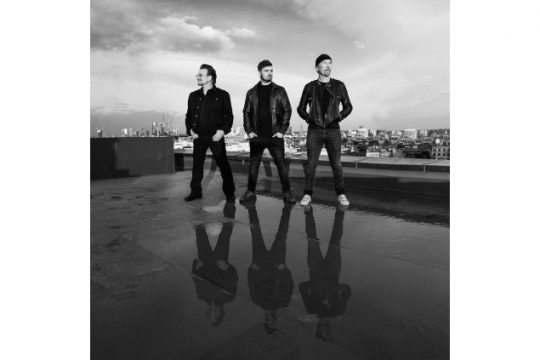 Martin Garrix feat. Bono & The Edge - We Are The People