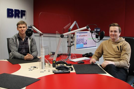 Christoph Heeren und Robin Emonts im Sporttreff-Studio (Bild: Katrin Margraff/BRF)