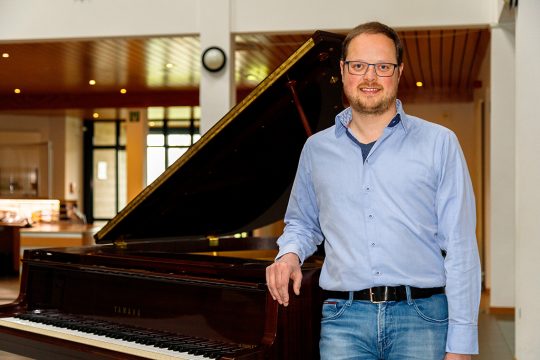 BRF-Musikredakteur Patrick Lemmens (Bild: Olivier Krickel/BRF)