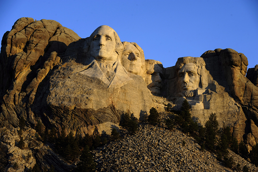 Der Mount Rushmore in South Dakota (Bild: Mike Nelson/EPA)