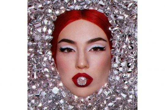 Ava Max - Diamonds & Dancefloors