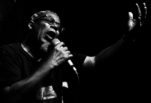 Dwight Trible (Bild: Chuck Koton)