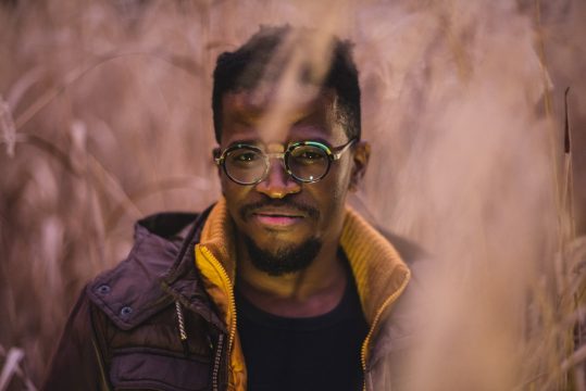 Mthunzi Mvubu (Bild: Tseliso Monaheng/Ropeadope Records)