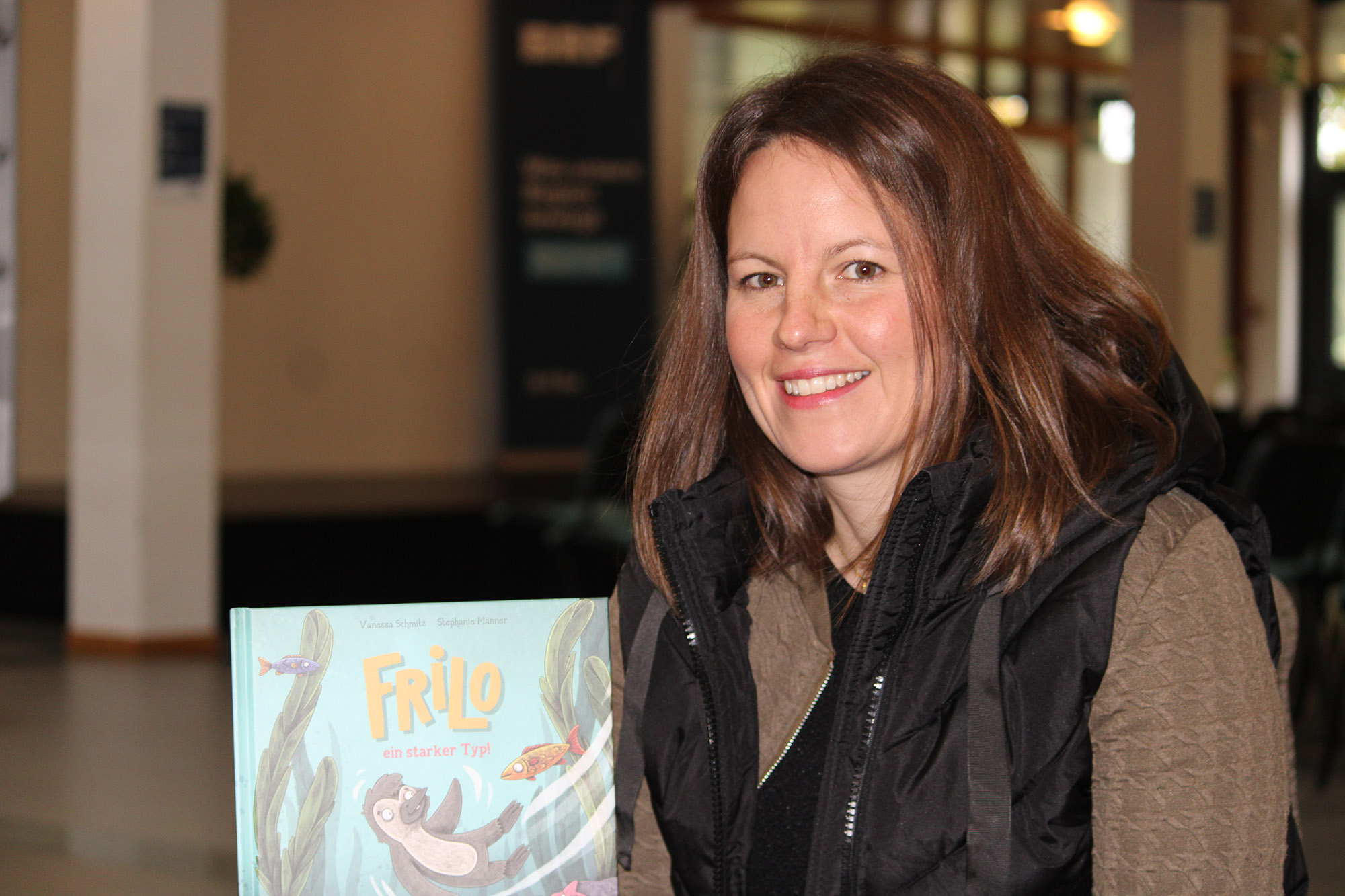 Vanessa Schmitz, Autorin des Kinderbuchs "Frilo" (Bild: Lena Orban/BRF)
