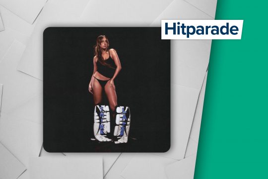 "Run For The Hills" (Cover von dem Album "Think Later") von Tate McRae (Label: SMI/ RCA)