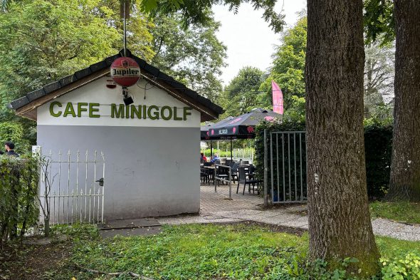 Minigolf im Eupener Park Klinkeshöfchen