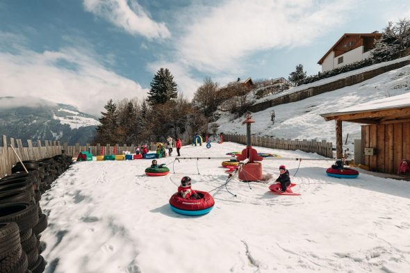 Kinderskikurs in der Ladi Skiarena