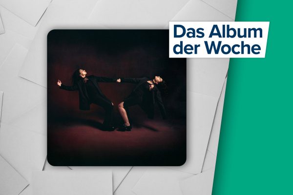 CD-Cover zu "Love & Hyperbole" von Alessia Cara