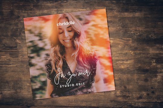 CD-Cover zu "Ja zu mir" von Christina "Chriddle" Feltes