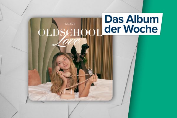 CD-Cover zu "Oldschool Love" von Leony