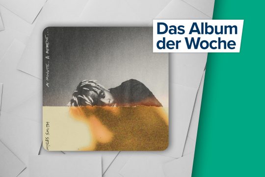 CD-Cover zu "A Minute, A Moment..." von Myles Smith