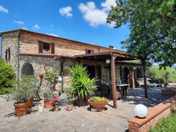 Toscana Ferienhaus Podere di Gualda Terrasse 2