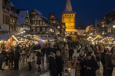 2025 Gengenbacher Adentskalender Adventsmarkt Klein Foto. D. Wissing