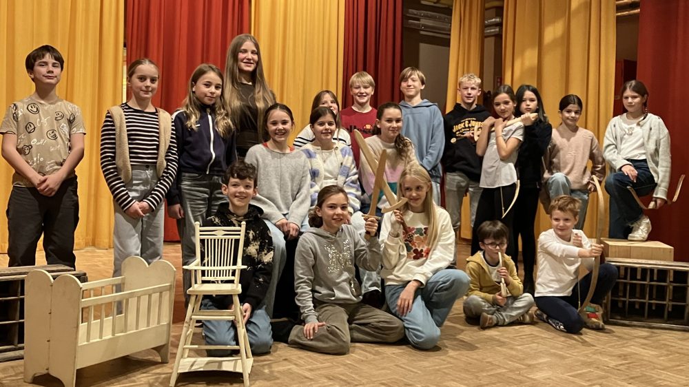 Diese Jungs und Mädels präsentieren "Peter Pan" an zwei Wochenenden auf der Bühne des Jünglingshauses