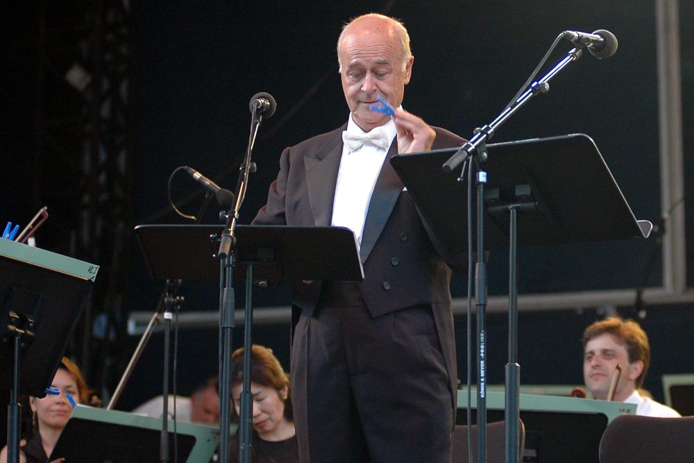 José van Dam steht auf der Bühne