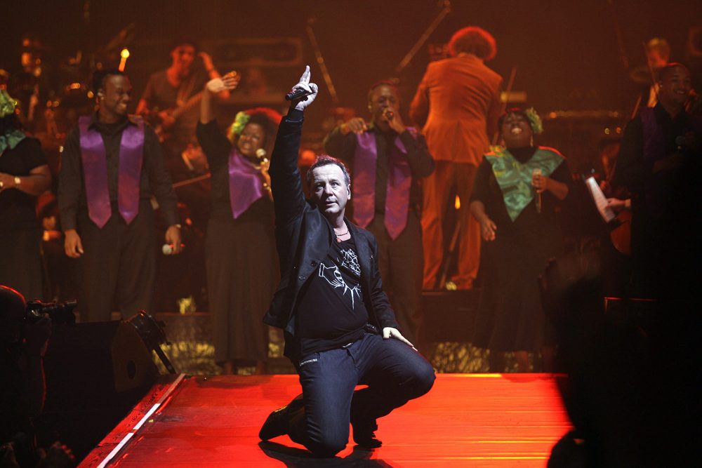 Jim Kerr der Simple Minds bei der 24. Ausgabe der Night of the Proms im Sportpaleis, Antwerpen