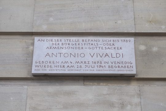 Gedenkplakette für Antonio Vivaldi an seinem Bestattungsort in Wien
