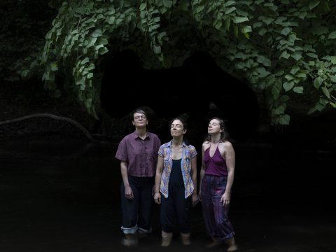 A.M.E: Eve Beuvens, Aurélie Charneux, Marine Horbaczewski (Bild: Thomas Freteur)